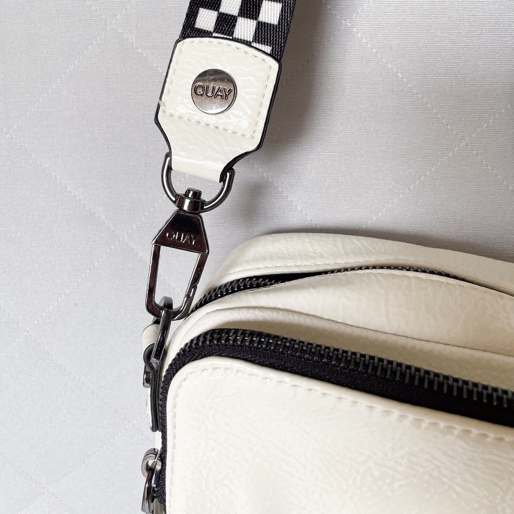 Quay Australia Crossbody Camera Bag - White - Black and White Checkered Strap - Picture 9 of 16